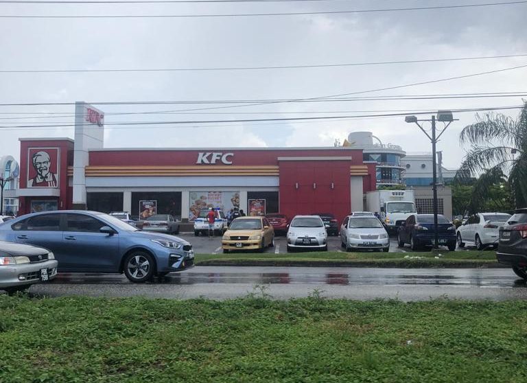 Bandits rob KFC Westmoorings