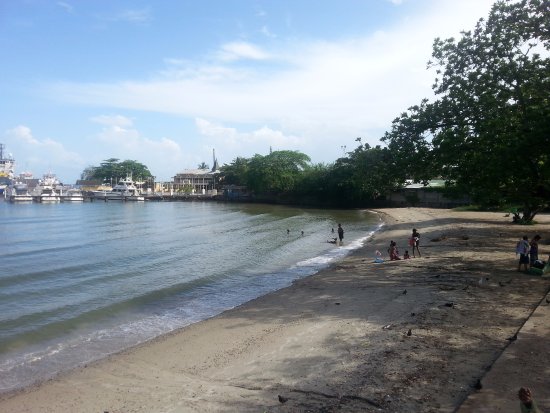 Chaguaramas waters dirty, beach-goers advised to stay away