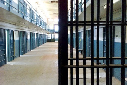 Prison Service to resume visits from December 8