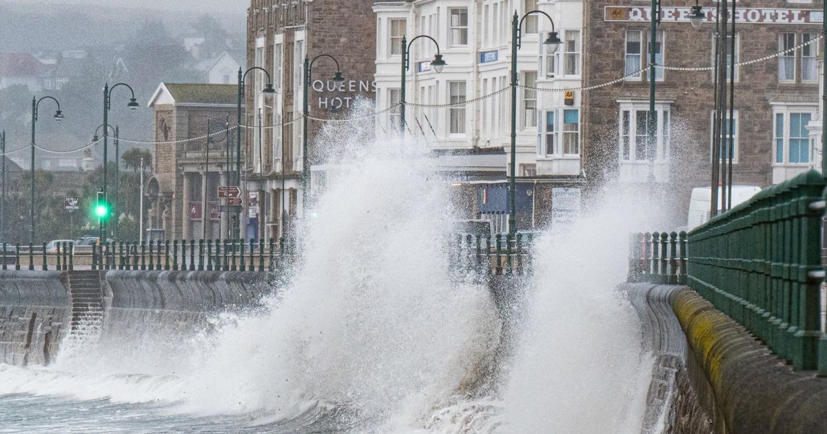 Hurricane Lorenzo Set to Hit UK