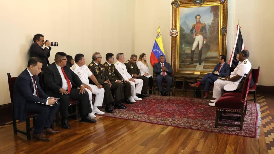 Young meets with Maduro in Venezuela