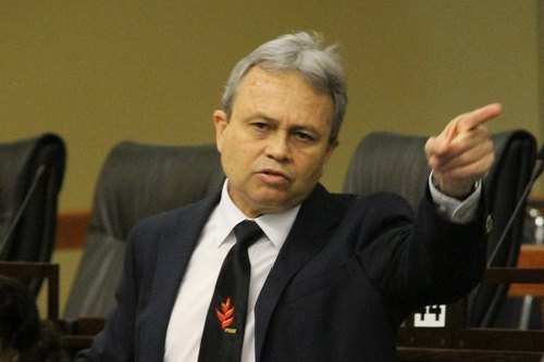 Imbert will ask banks to relax fees during $100 exchange