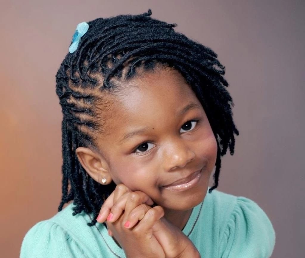 Are students with African hairstyles discriminated against in schools?