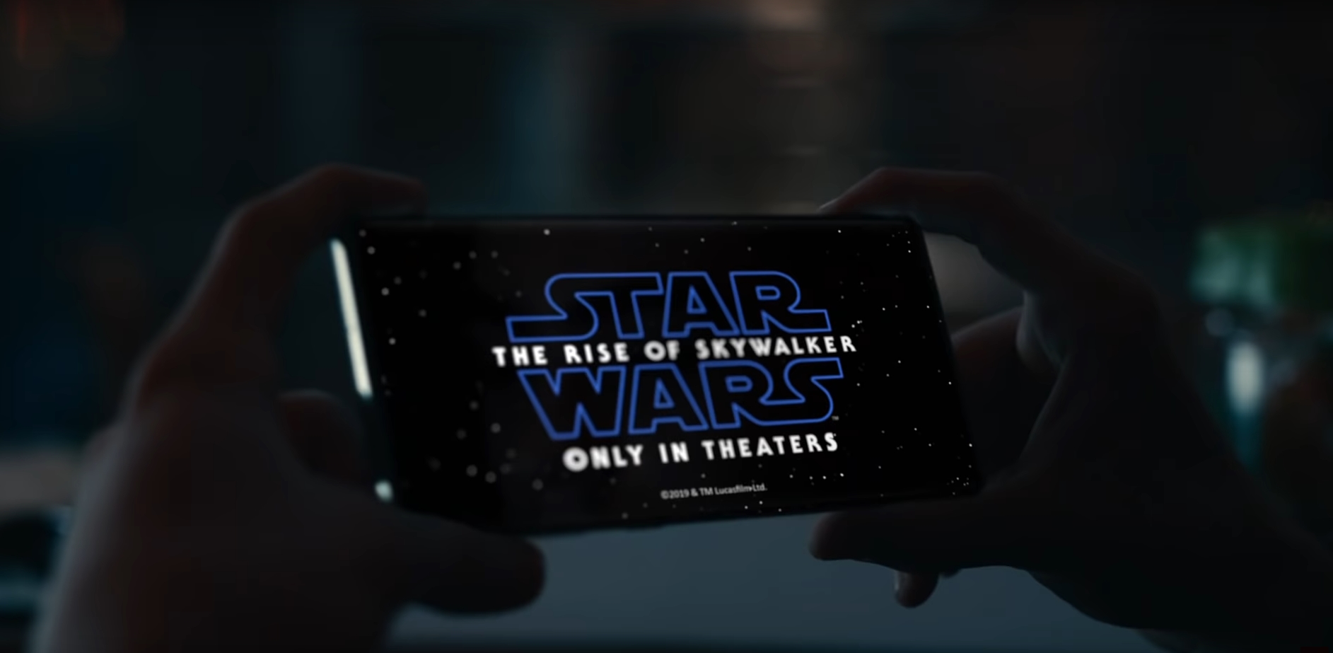 Samsung Joins Forces with Star Wars for Holiday Collaboration