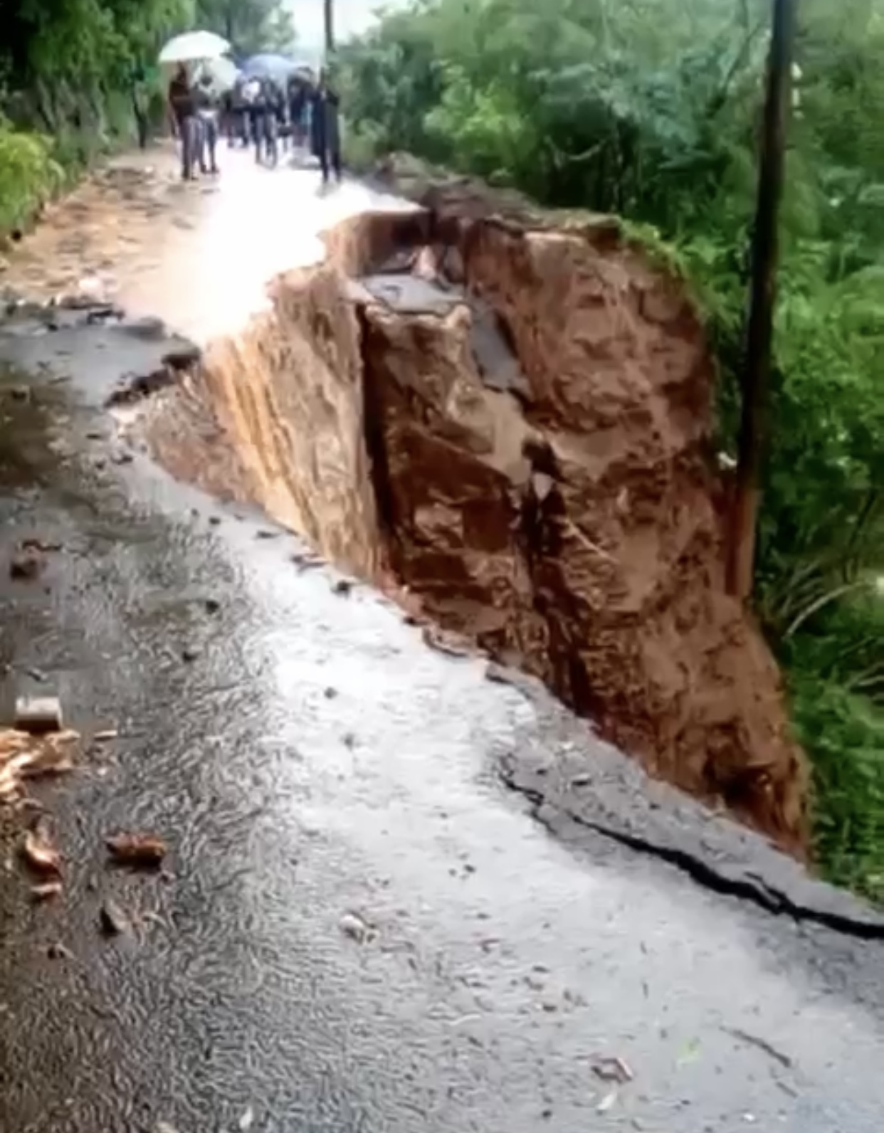 Massive landslide in Jamaica