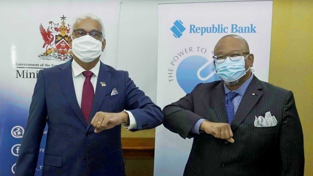 Republic Bank donates US$500k to fight against Covid-19