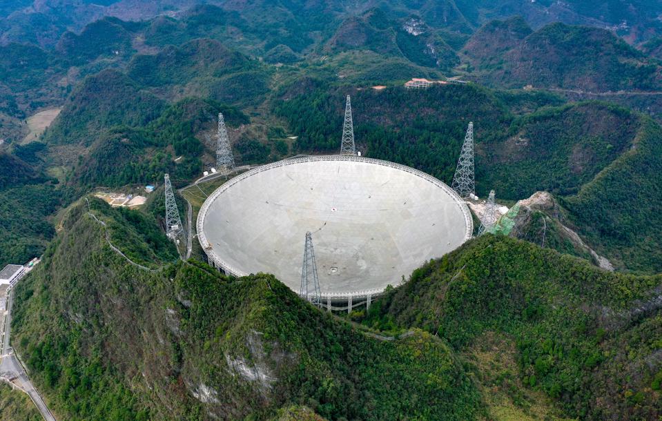 China Now Holds the World’s Last Giant, Single-Dish Telescope