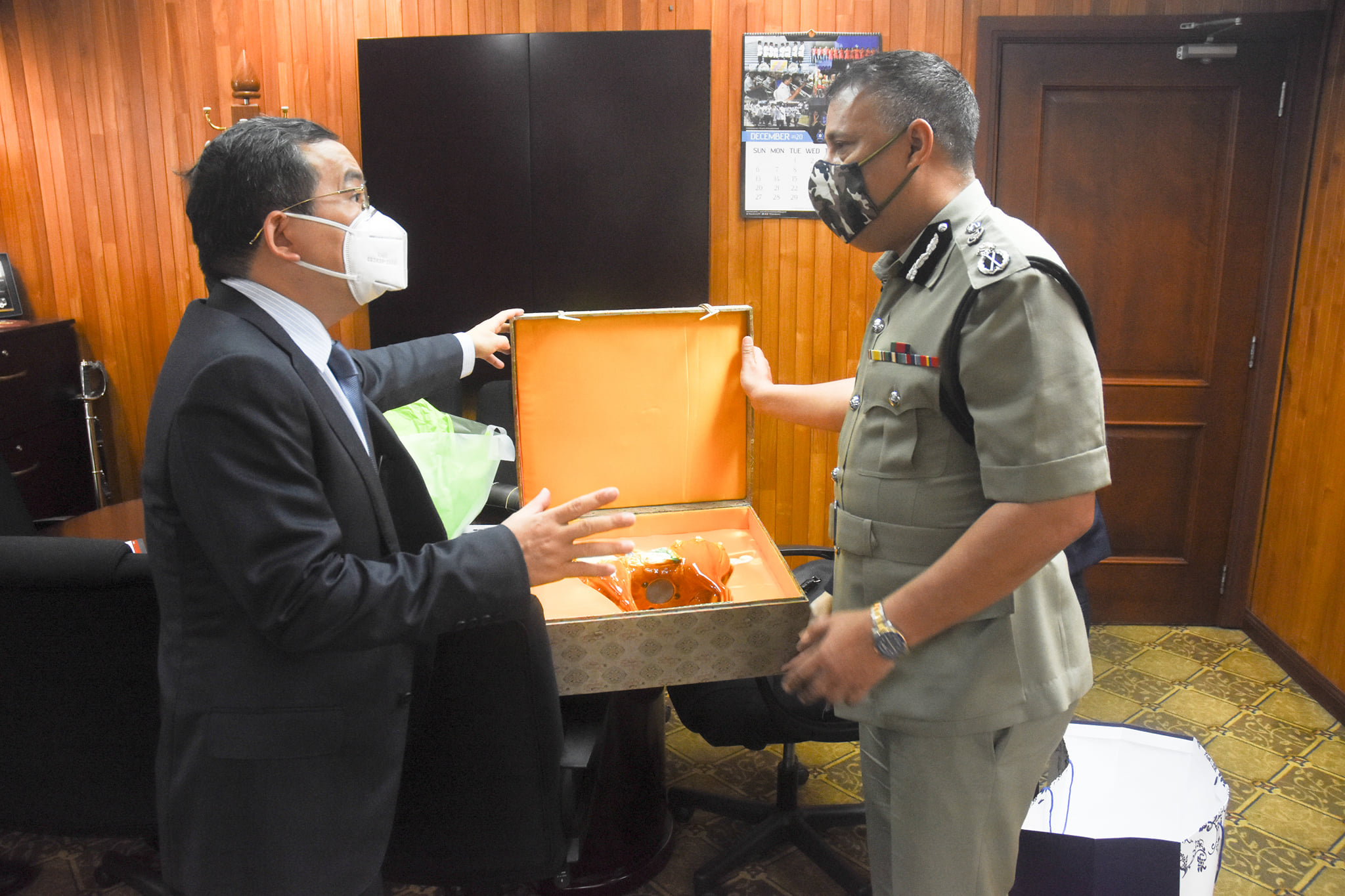 CoP Receives Courtesy Call from New Chinese Ambassador