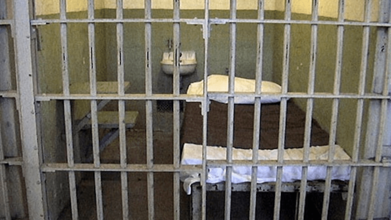Prisoner found dead in Cell