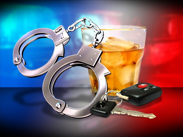 Traffic branch officer charged with DUI