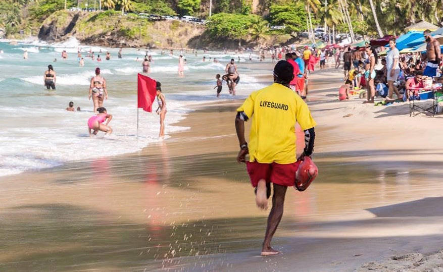 Lifeguards fed up, threaten industrial action