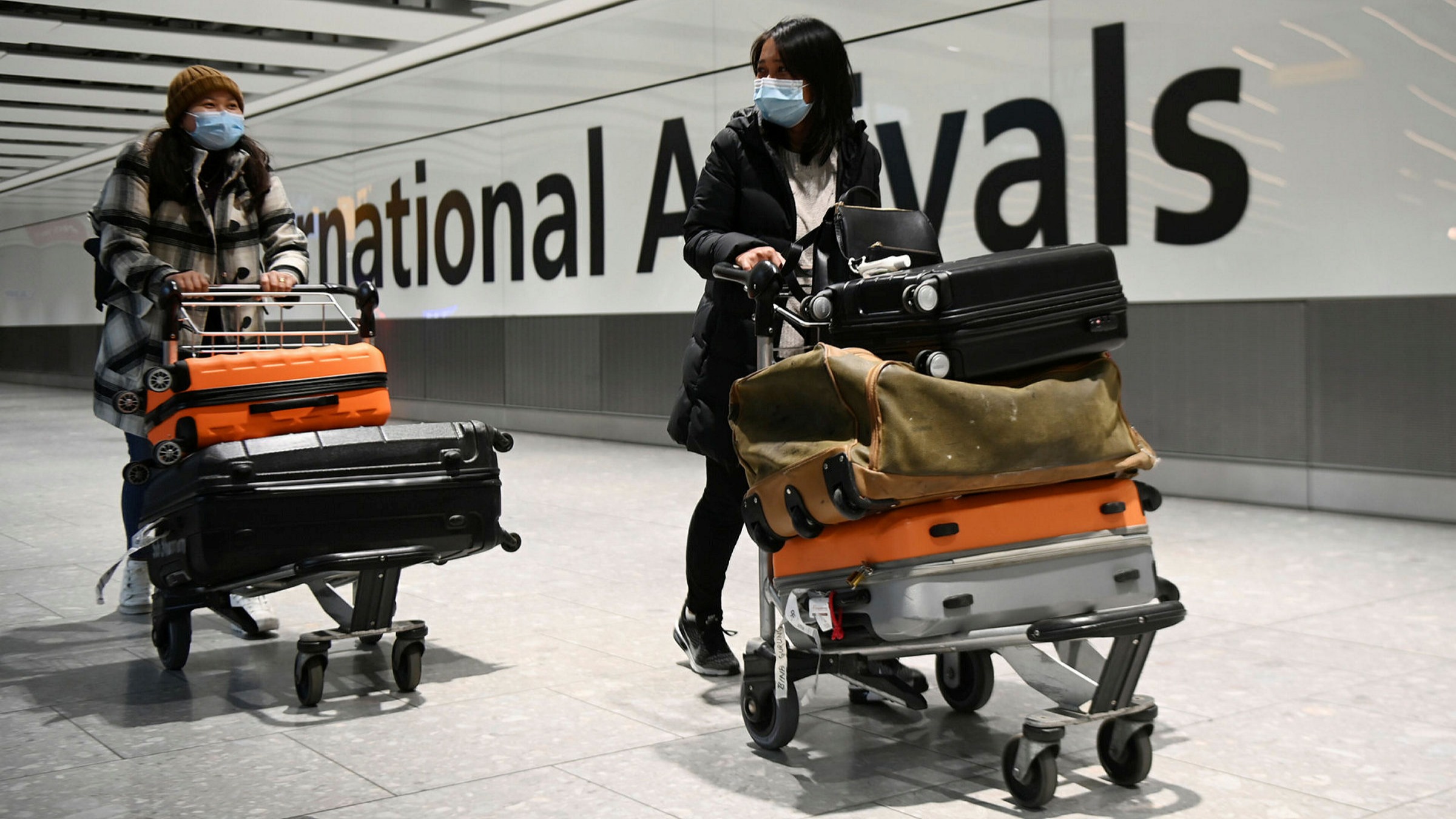 All UK Arrivals Face £10,000 Fine and 10-Year Prison Sentences