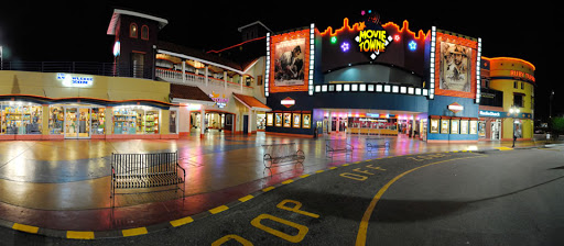 MovieTowne to remain open