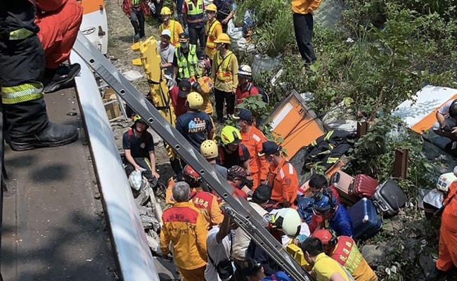 Taiwan Train Crash Kills At Least 50 and Injured Dozens