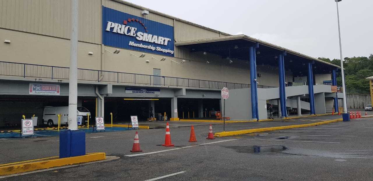 PriceSmart allowing only One person per Membership in stores