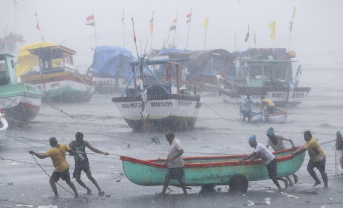 Deadly Cyclone Hits Land in India