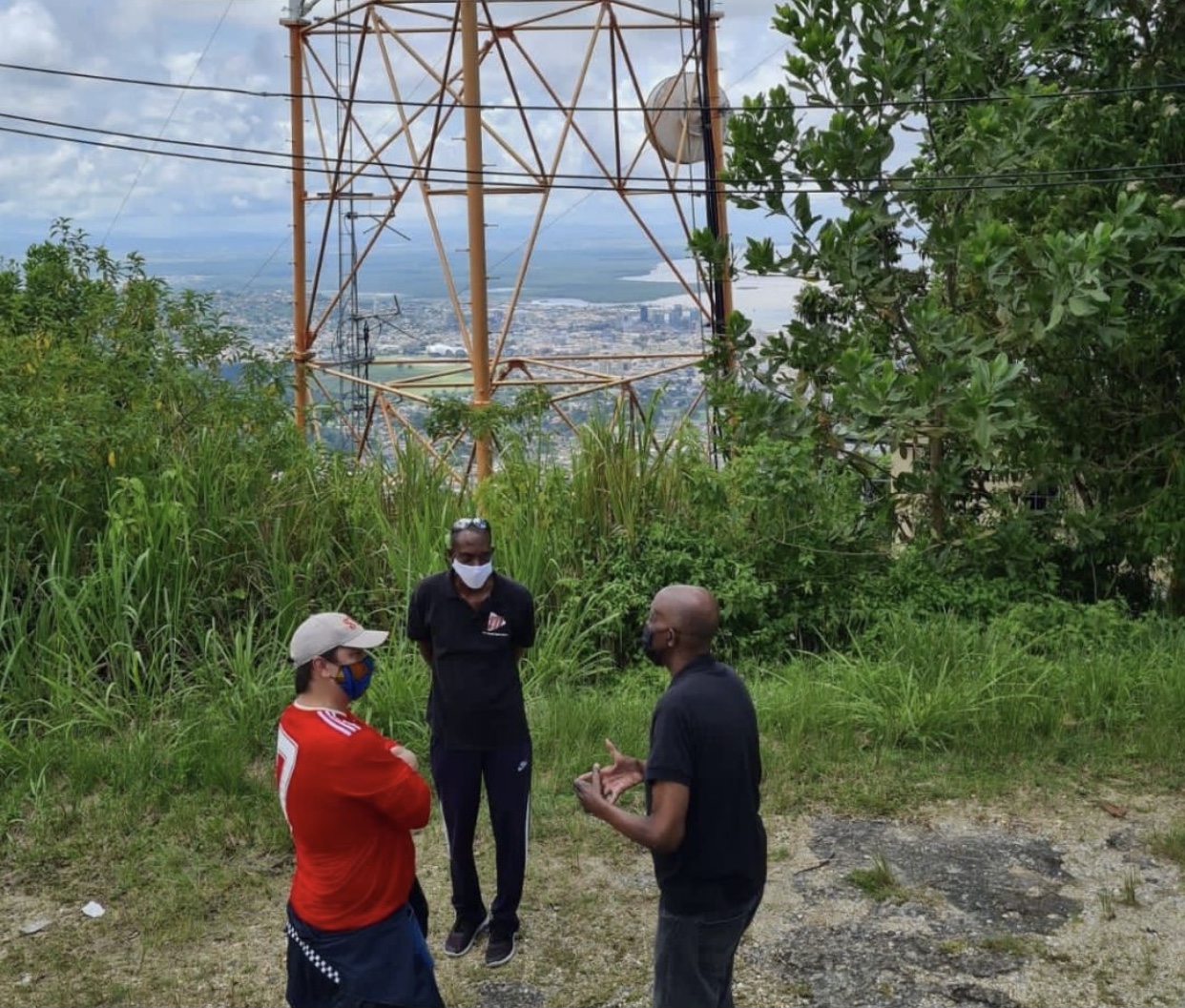 Communications Minister tours Cumberland Hill transmitter site