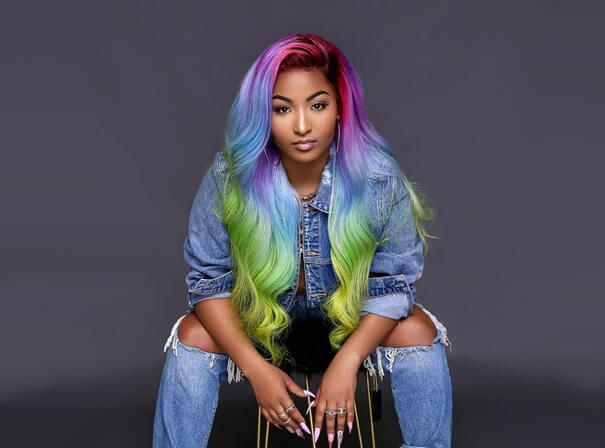 Shenseea to name debut album after late mom and launch shoe line