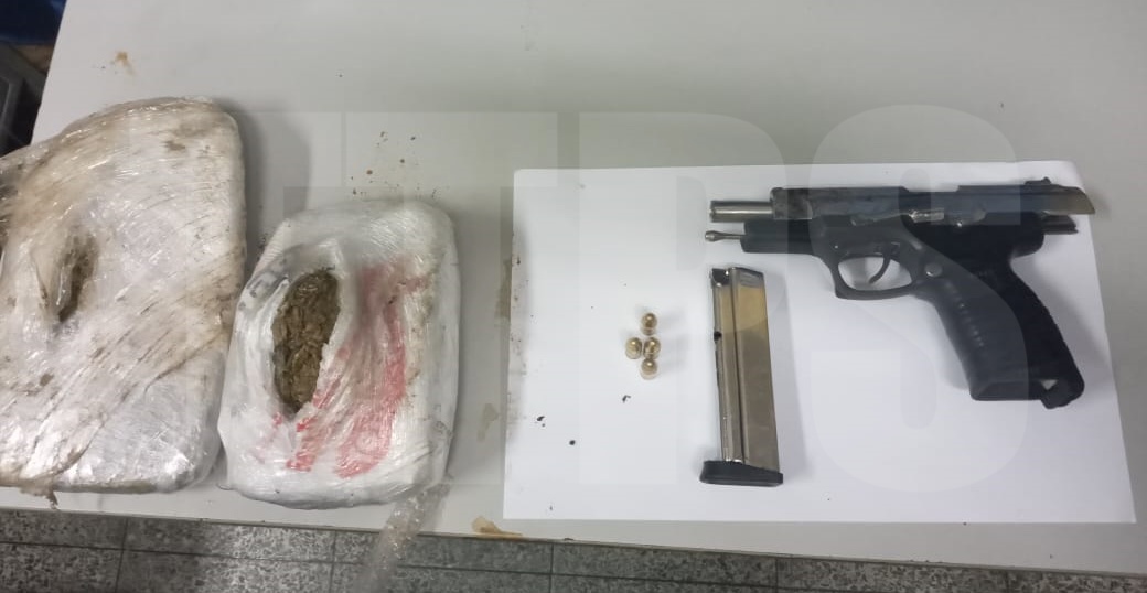 Anti-crime exercise in Arouca nets firearm, ammo and weed