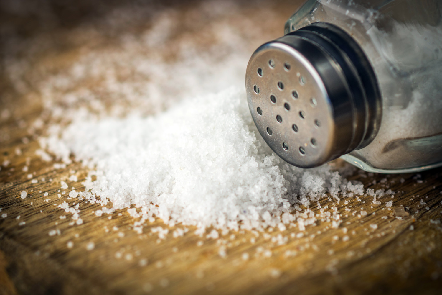 FDA advises restaurants to cut back on salt usage