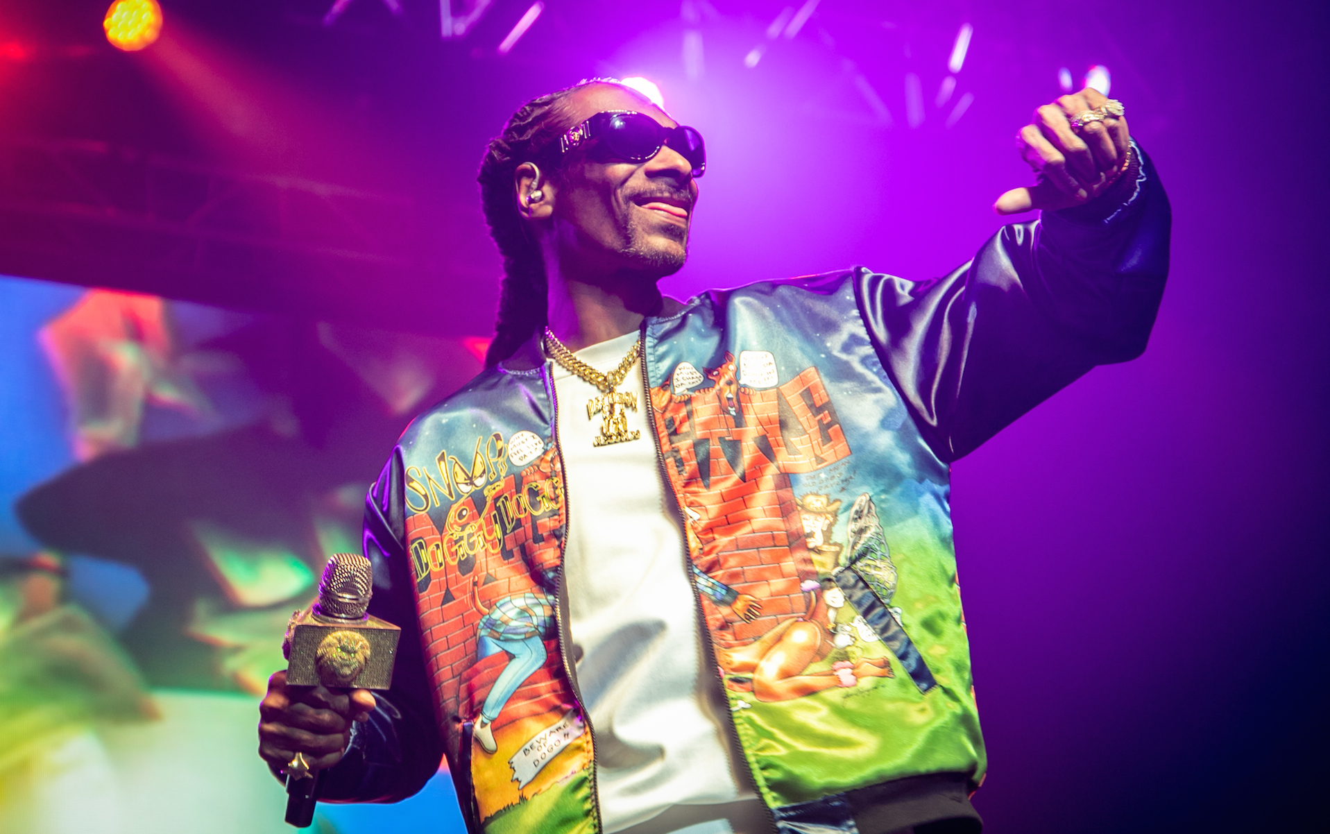 Snoop Dogg patents his own brand of hotdogs “Snoop Doggs”