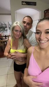 Tik Toker in swinger relationship with her mum, sister and boyfriend