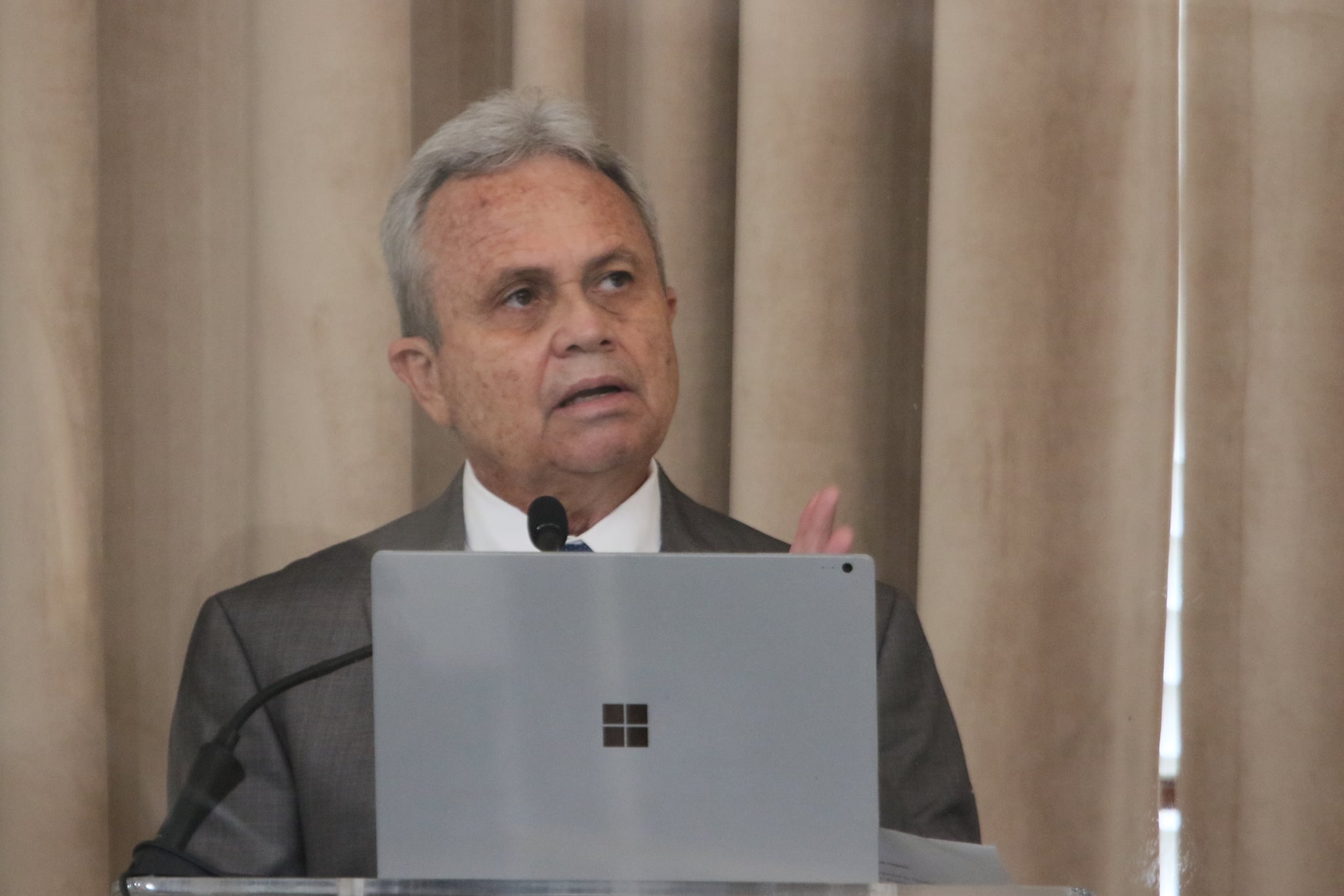 Imbert refuses to give details on CPO’s 2-percent offer to public servants