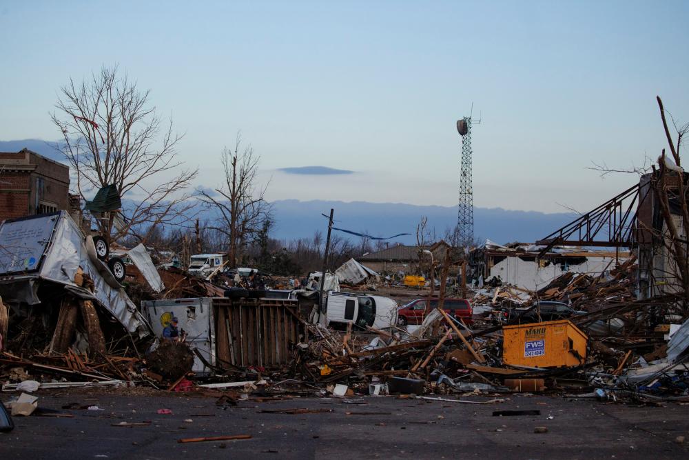 Dozens killed as devastating tornadoes hit Kentucky