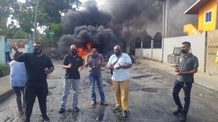Bad roads fuel Point Fortin protests