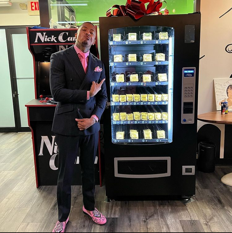 Kevin Hart gifts Nick Cannon a vending machine filled with Magnum condoms