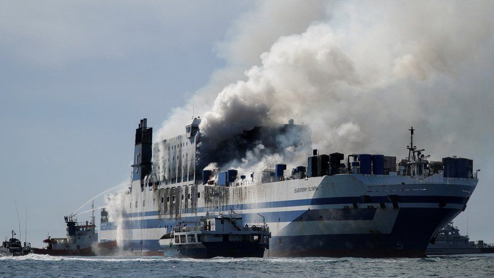 Eleven missing after hundreds rescued in Greek ferry fire