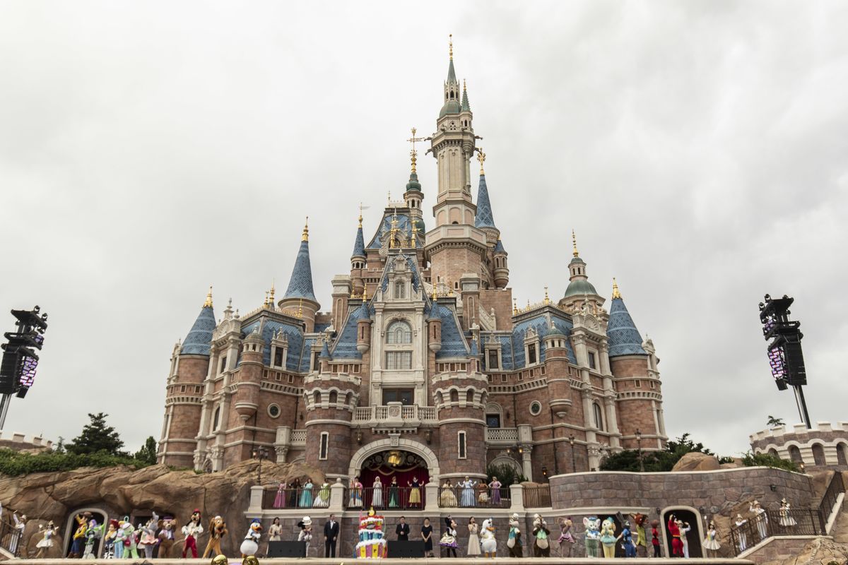 Shanghai Disneyland closed due to increase in COVID-19 cases