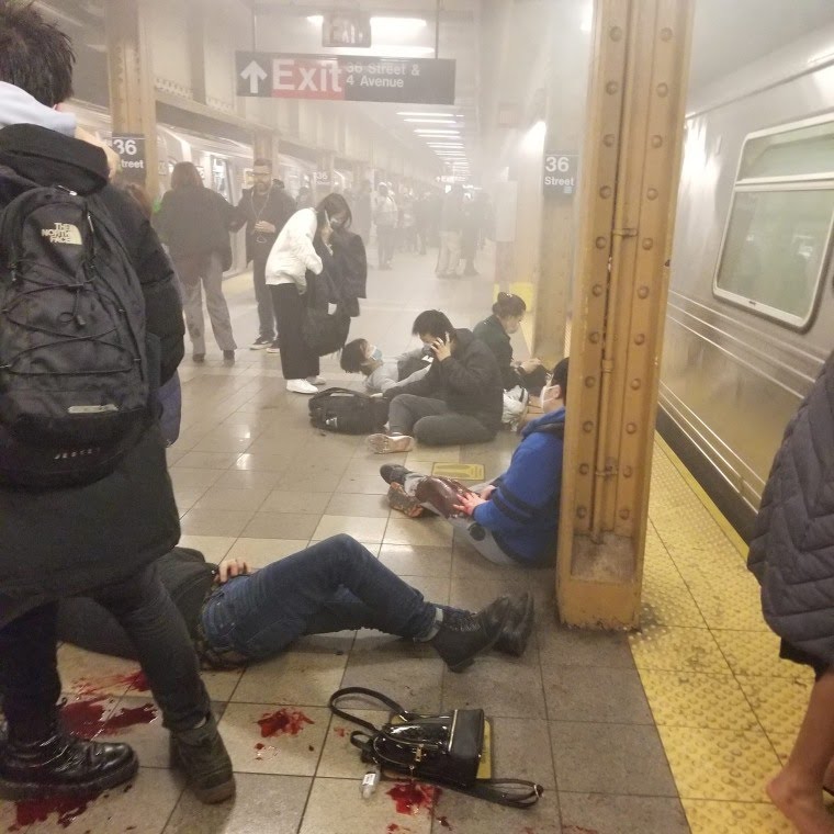 13 people shot in New York subway station