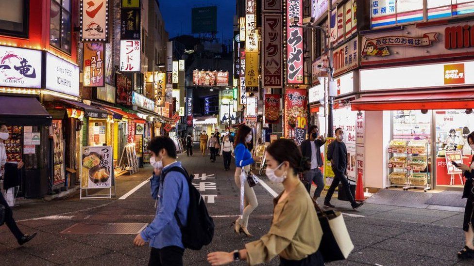 Japan reopens to foreign tourists after 2 years