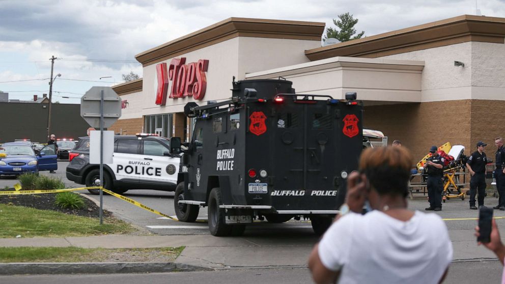 10 killed in supermarket shooting in Buffalo, New York