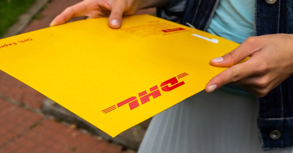 US visa applicants now have the option of home delivery from DHL