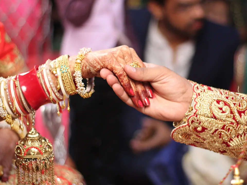 Indian couple sues son and daughter-in-law for not giving them a grandchild