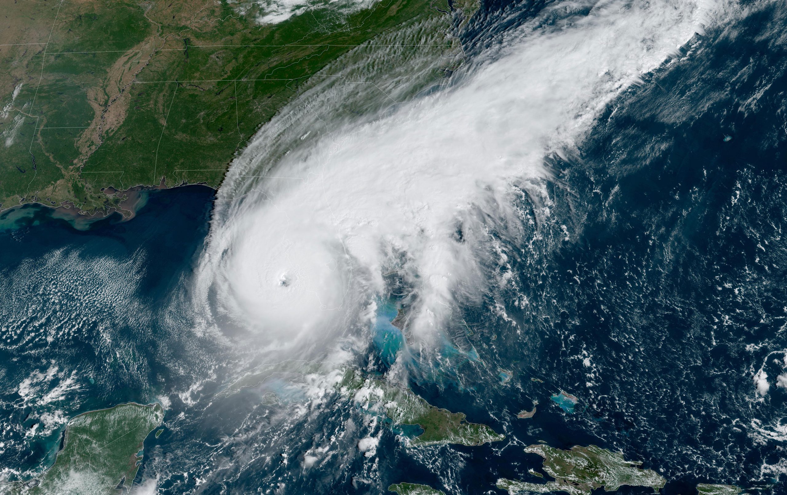 Dangerous Hurricane Ian makes landfall in Florida