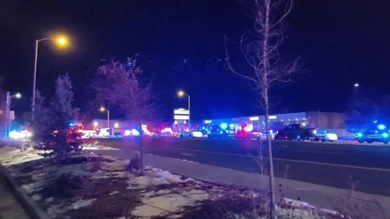 Massacre at a LBGT club leaves 5 dead and 18 injured in Colorado Springs