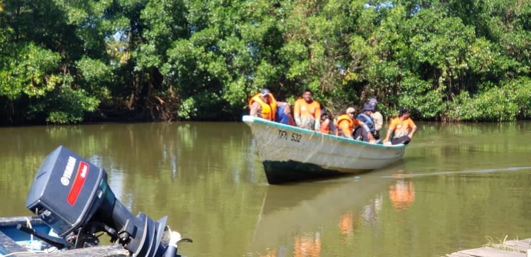 Hunters rescue team initiate boat patrol to find Allon Ramdial,3,