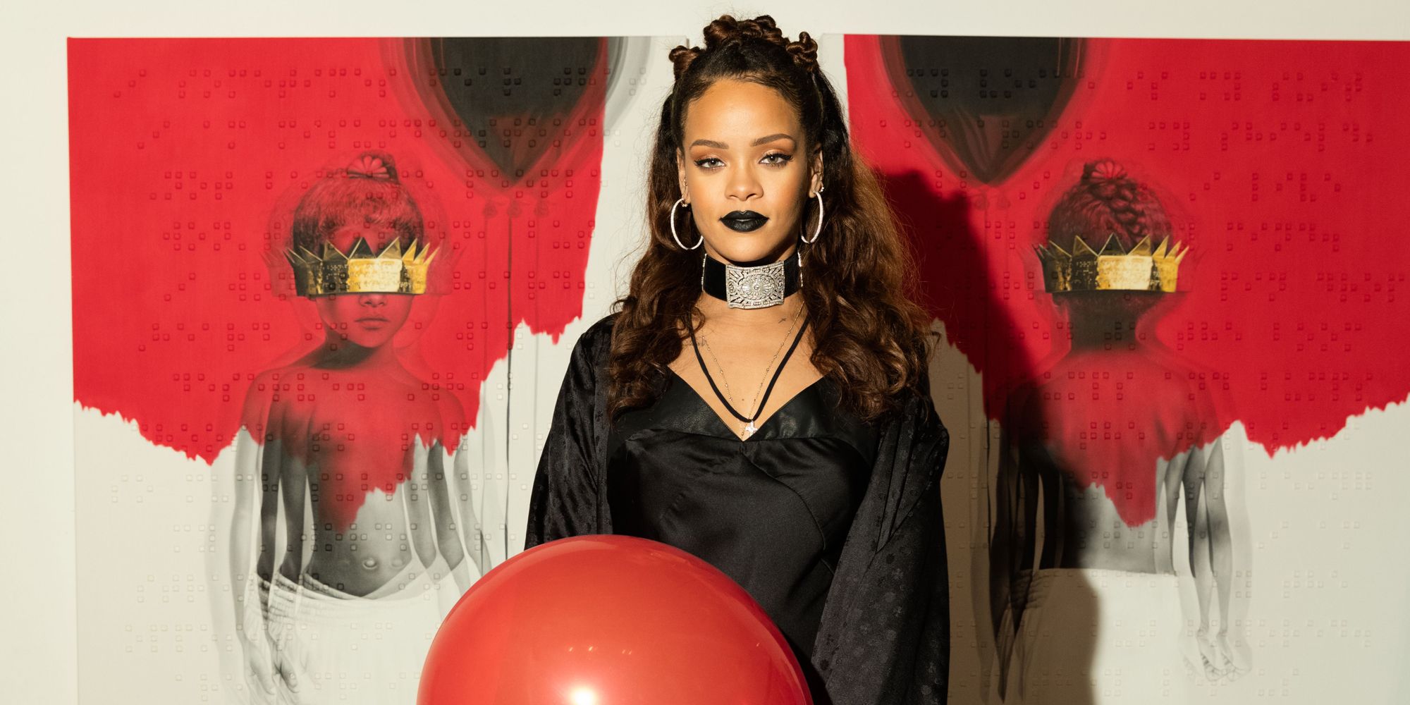 Rihanna’s “Anti” album returns to charts before Superbowl performance