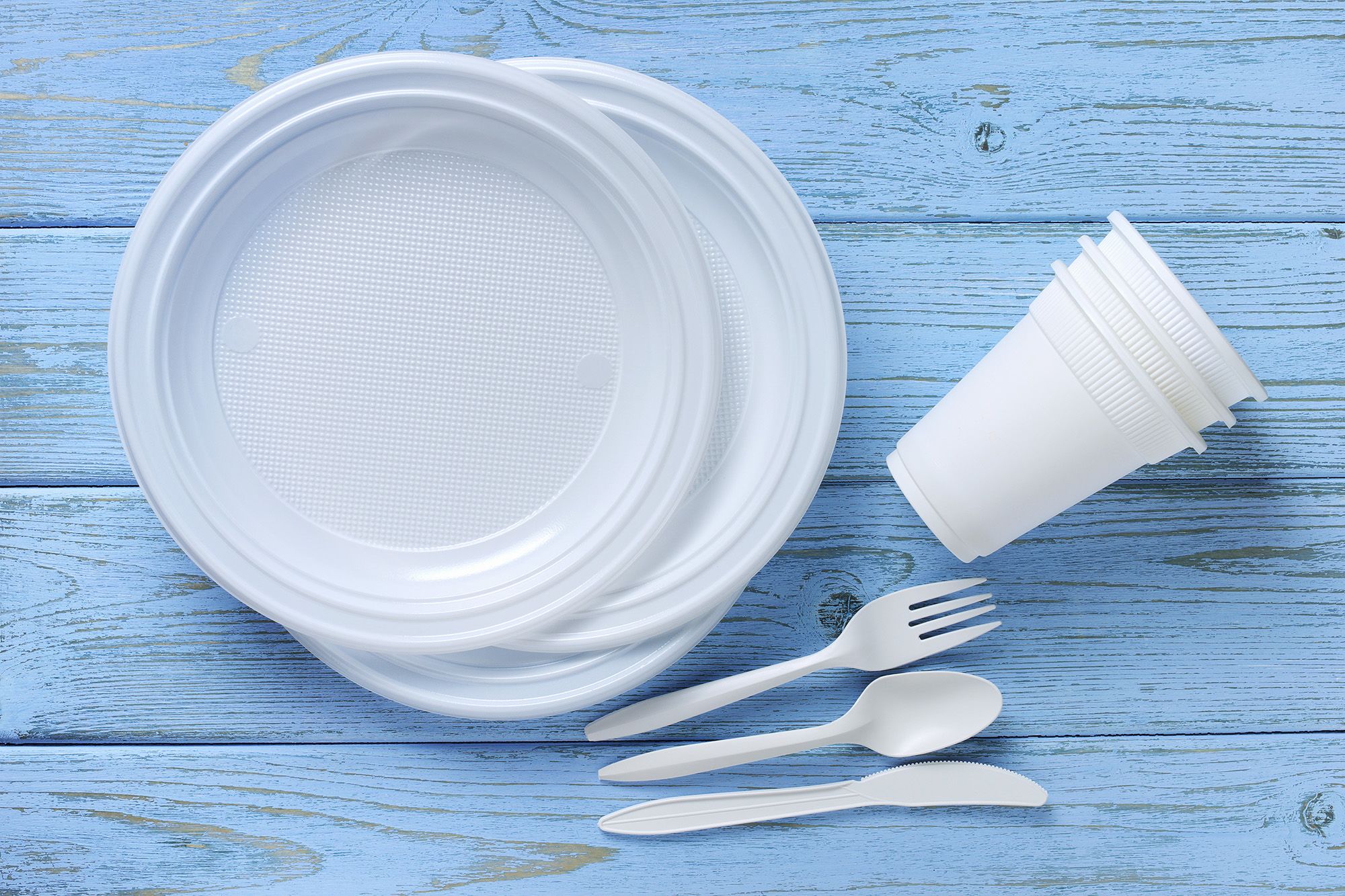 England to ban single-use plastic cutlery and plates