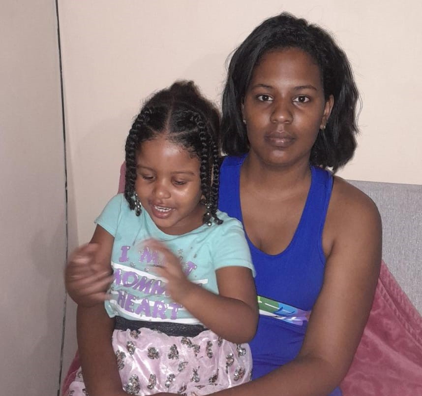 Sangre Grande cops save 4-year-old girl experiencing seizure