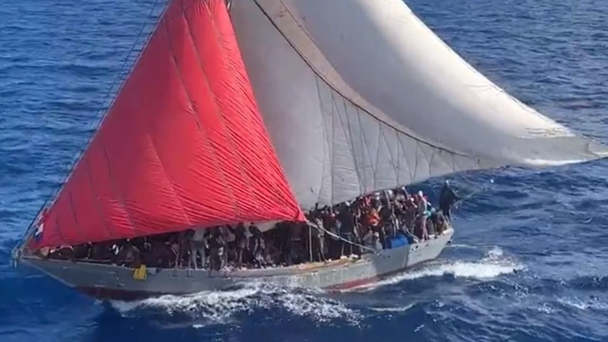 U.S Coast Guard detained 396 Haitian migrants in a boat near the Bahamas
