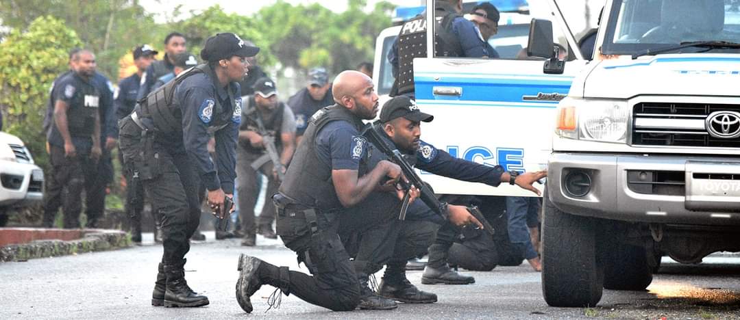UPDATE: Two dead, one held, 3 Guns seized following sting operation in Barataria 