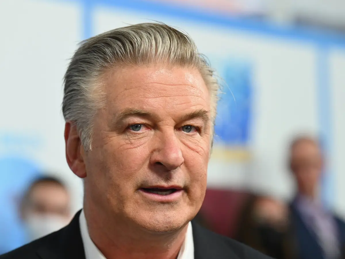 Alec Baldwin to be charged with involuntary manslaughter over film set shooting