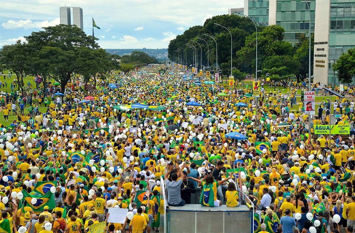 Supporters of ex-Brazilian President Bolsonaro storm the country’s Congress