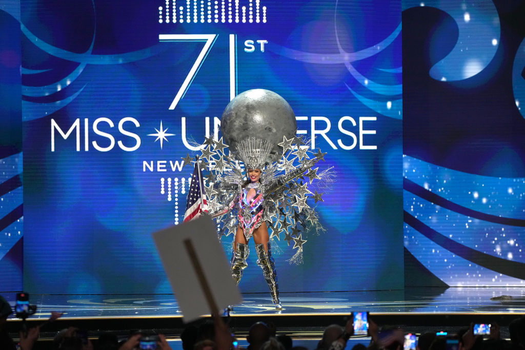 Asian American crowned Miss Universe 2023