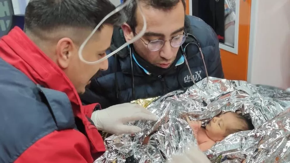 10 day old baby and mother saved after four days in Turkey rubble