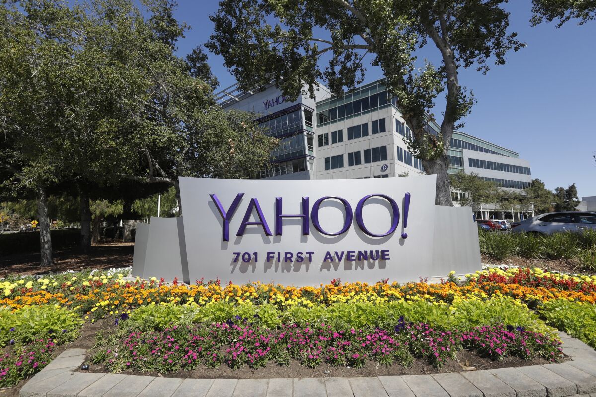 Yahoo to slash 20% of its workforce